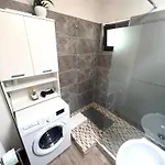 Cristal Calea Bucuresti * קריובה