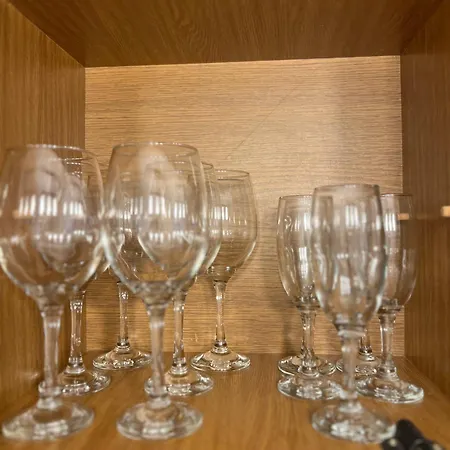 Cristal Boutique 1 - Confort, Spatios, Linistit, Zona De Interes *